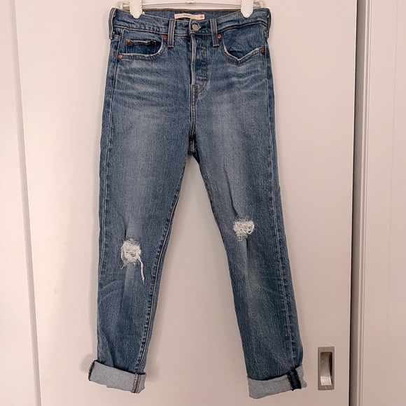 LEVI’S WEDGIE JEANS - Picture 4 of 8
